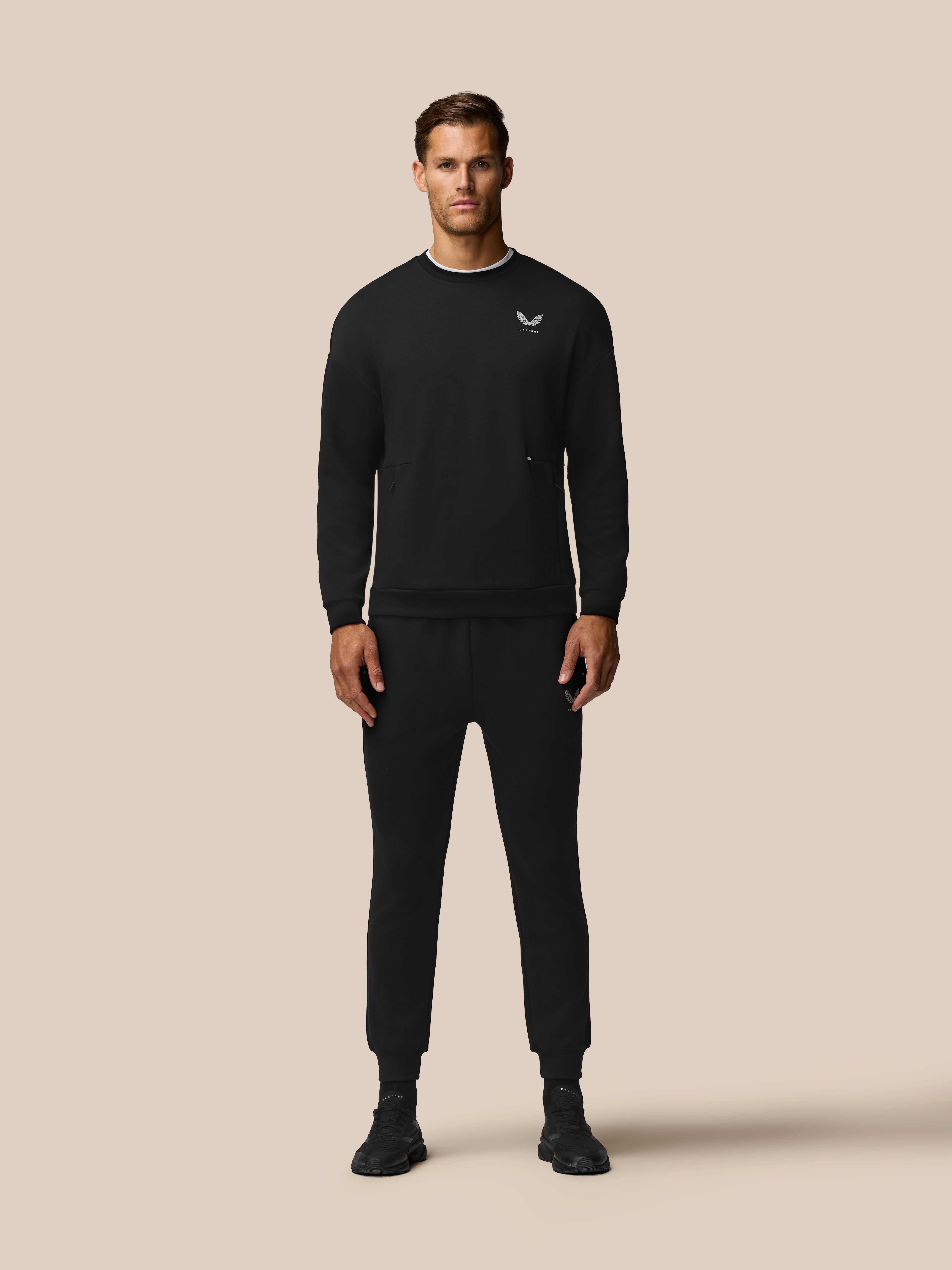 Travel Lifestyle Sweatshirt - Black