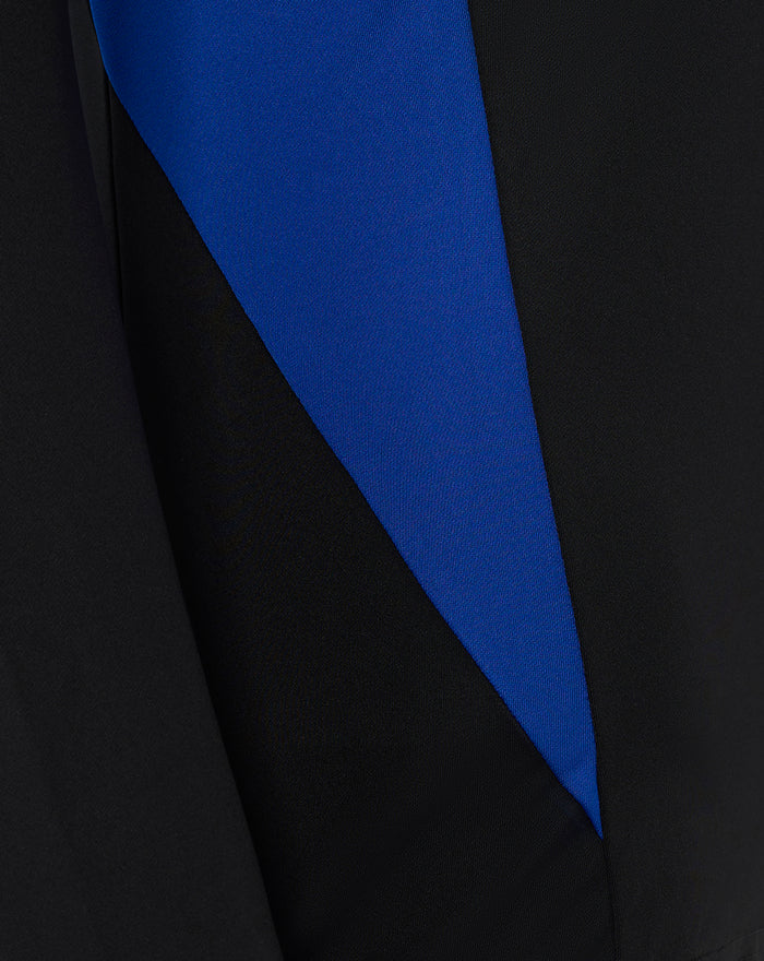 Close-up of blue diagonal side panel on the black Bath Rugby midlayer.
