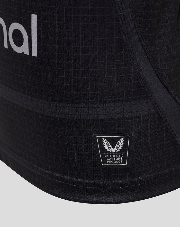 Sleeve close up of black Bath Rugby Replica Shirt showing Wob group sponsor logo.